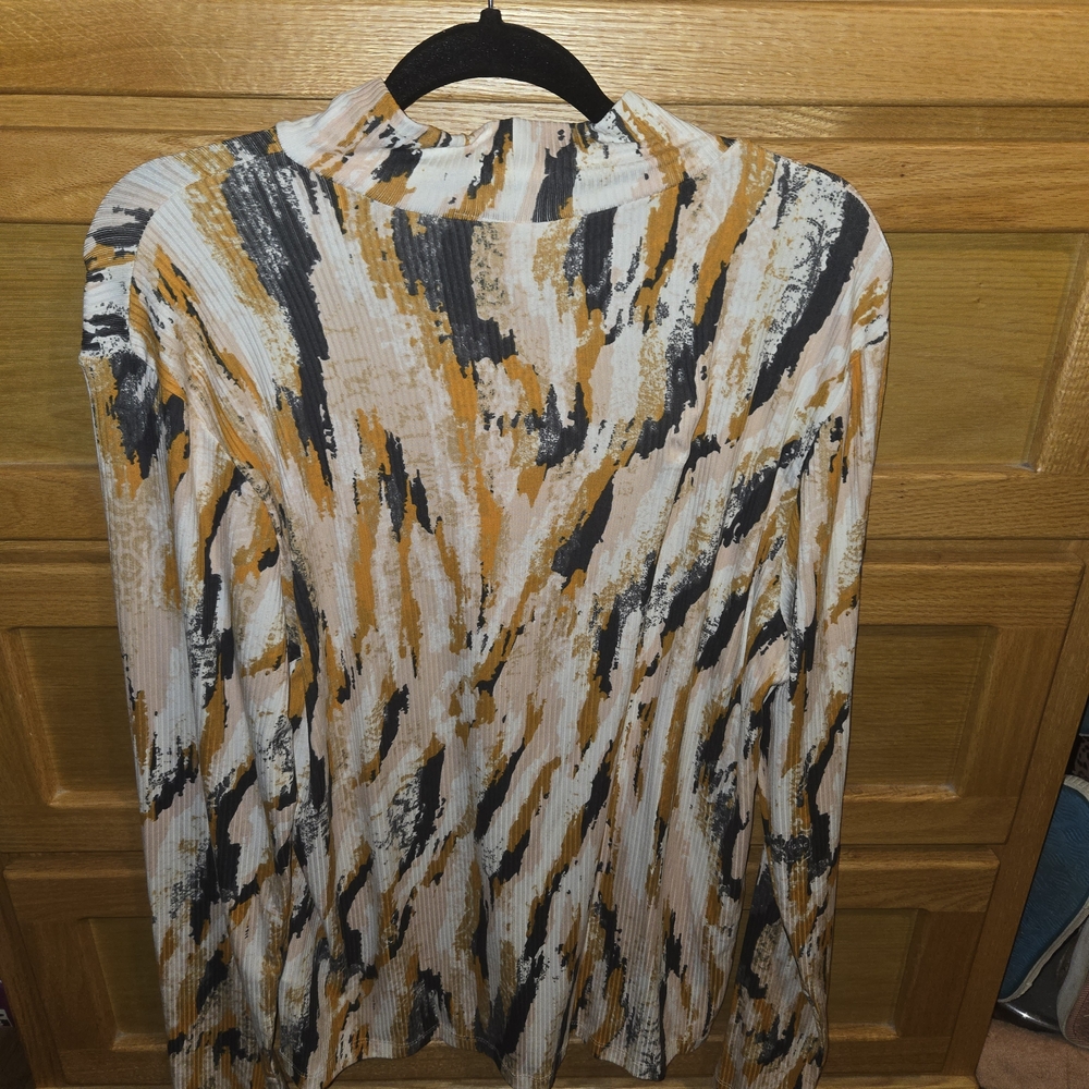 Abstract Print Long Sleeve Top Lularoe Penelope XL